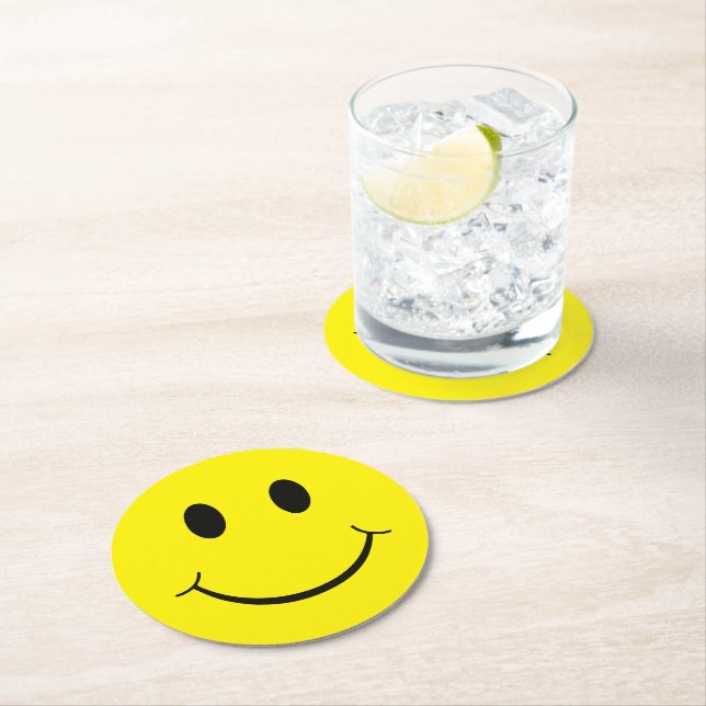 Dessous-de-verre Rond En Papier Happy Yellow Face Graphic (En situation)