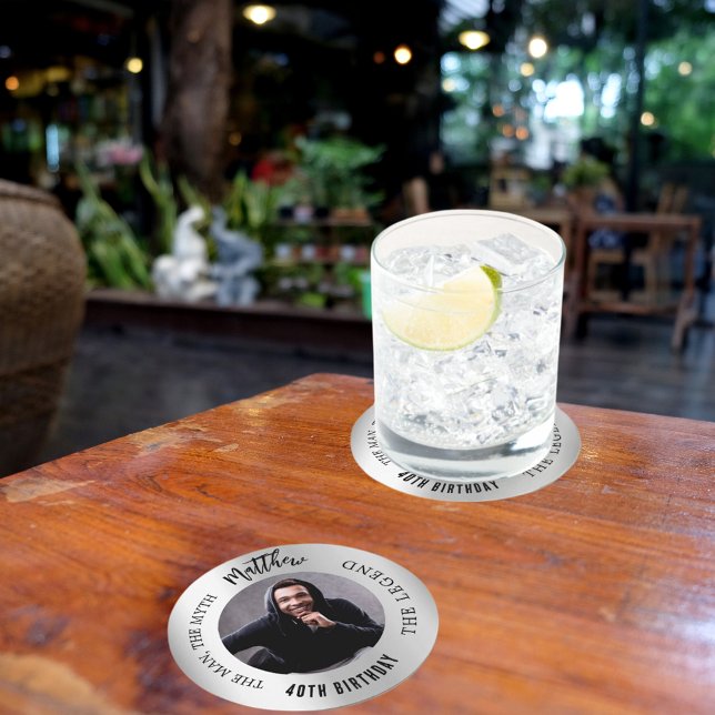 Dessous-de-verre Rond En Papier Homme mythe légende photo argent fête d'anniversai (Créateur téléchargé)