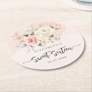 Dessous-de-verre Rond En Papier Pink Floral Script Sweet 16 fête d'anniversaire