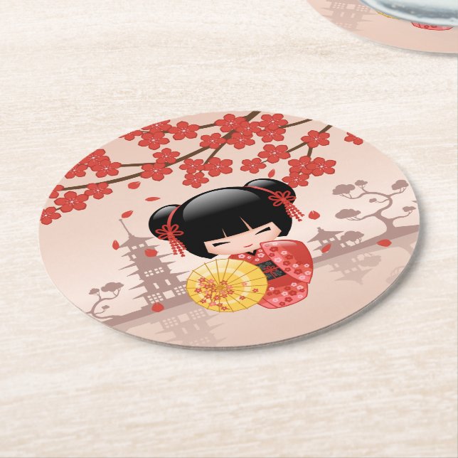 Dessous-de-verre Rond En Papier Poupée rouge Sakura Kokeshi - Geisha japonais (Incliné)