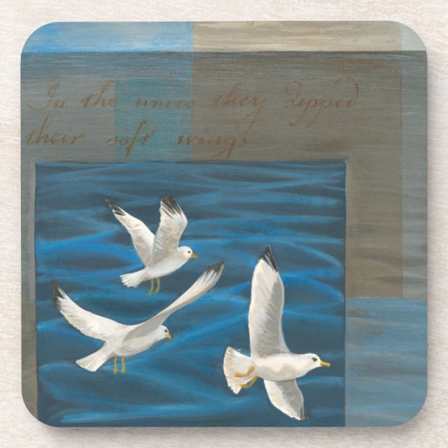Dessous-de-verre Trois mouettes blanches volent au-dessus de l'eau (Devant)