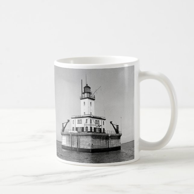DeTour Reef Lighthouse Coffee Mug (Right)