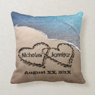Deux Coeurs Dans Le Coussin De Mariage Sand Beach