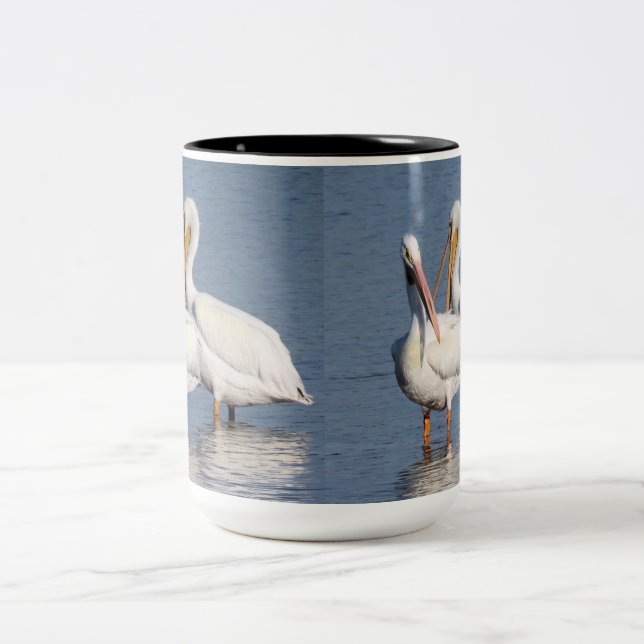 Deux pélicans blancs Mug (Centre)