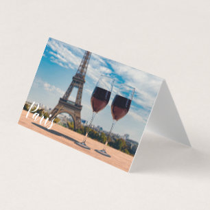 Deux verres de vin avec la tour Eiffel