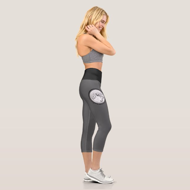 Developing Nature Gallery Logo Capri Leggings (Right)