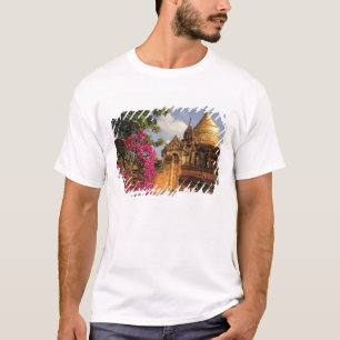Dhamma Yazaka Pagoda at Bagan (Pagan), Myanmar T-Shirt