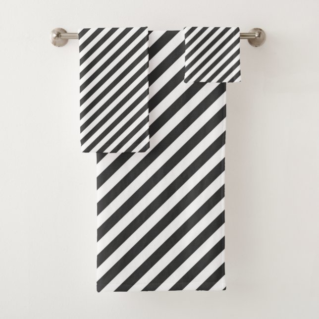 Diagonal black and white stripes  pattern (En situation)