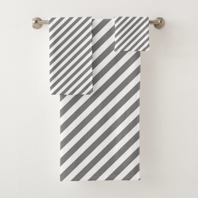 Diagonal grey and white stripes pattern bath towel set (Insitu)
