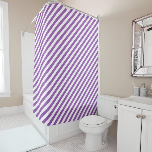 Diagonal purple and white stripes pattern (In Situ)