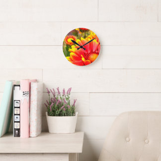 Dial Bloom Round Clock