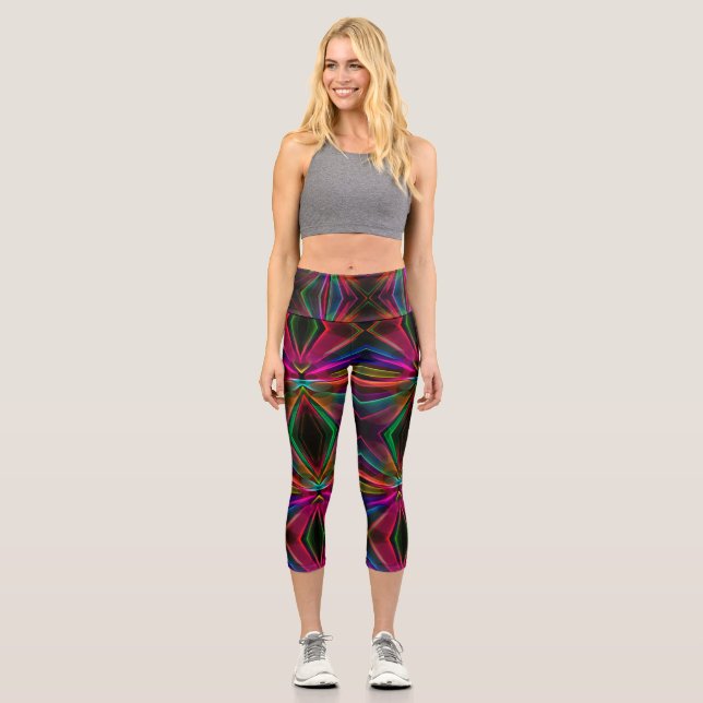 Diamond abstract capri leggings (Front)