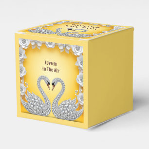 Diamond Crystal Swans Romantic Warm Scene Favor Box