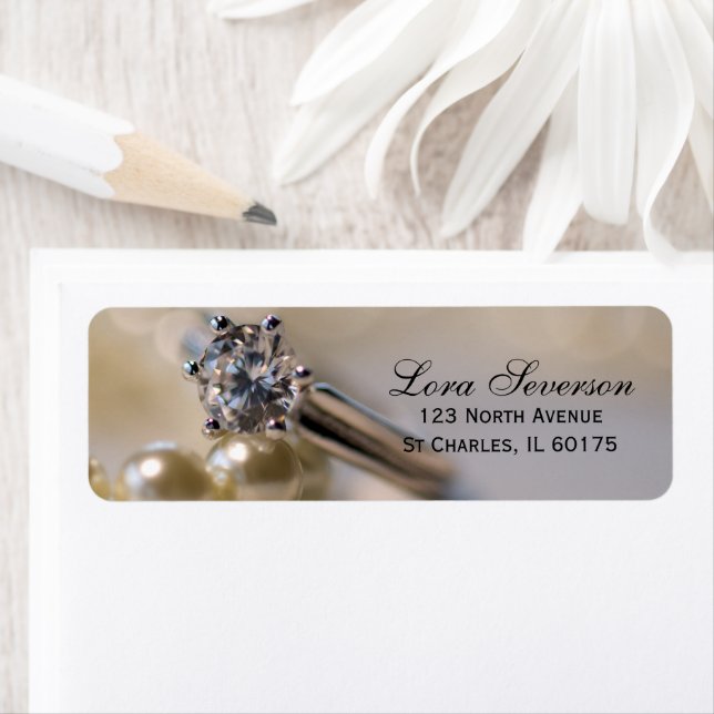 Diamond Fiançailles Ring and Pearl Adresse de reto (En situation)