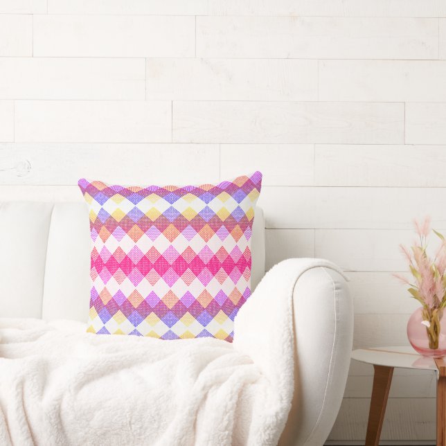 Diamond Pattern Throw Pillow (Couch)