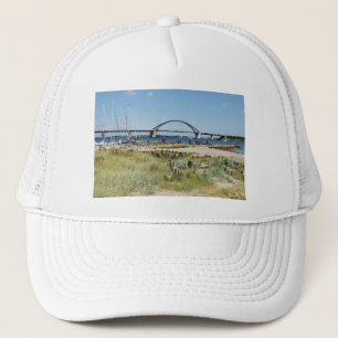 Diesel ICE auf der Fehmarnsundbrücke Trucker Hat