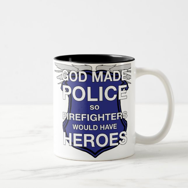 Dieu a fait la tasse de café de police (Droit)