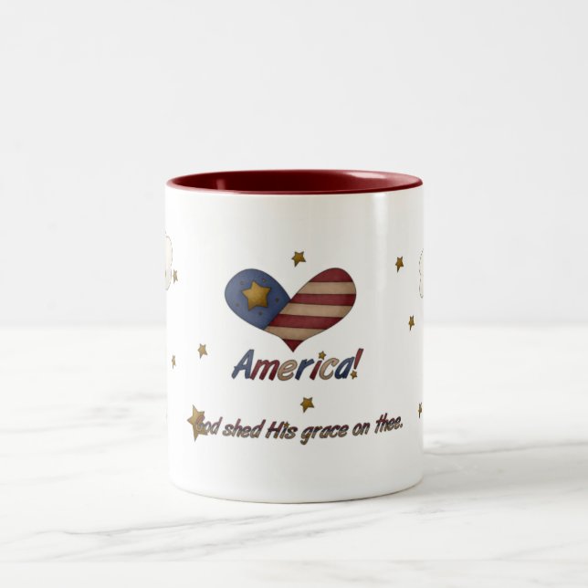 Dieu de l'Amérique a jeté sa tasse de grâce (Centre)