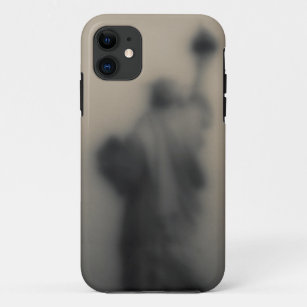 Diffused image of the Statue of Liberty Case-Mate iPhone Case