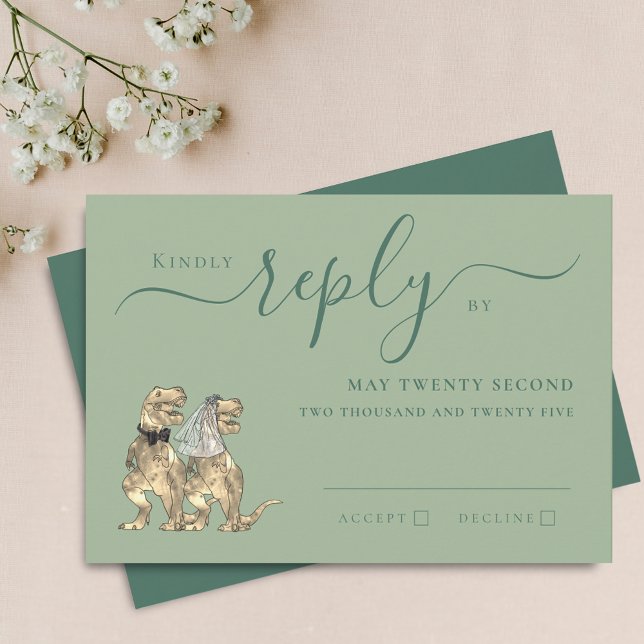 Dinosaur Thème Mariage Réponse Sage Green (Dinosaur theme wedding sage green invitation RSVP card T-Rex dino bride and groom elegant script)