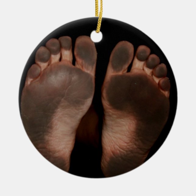 DIRTY FEET CERAMIC ORNAMENT (Front)