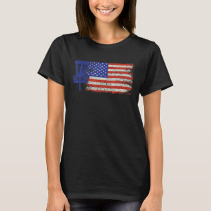 Disc Golf American Flag Distressed Usa Disc Golfer T-Shirt
