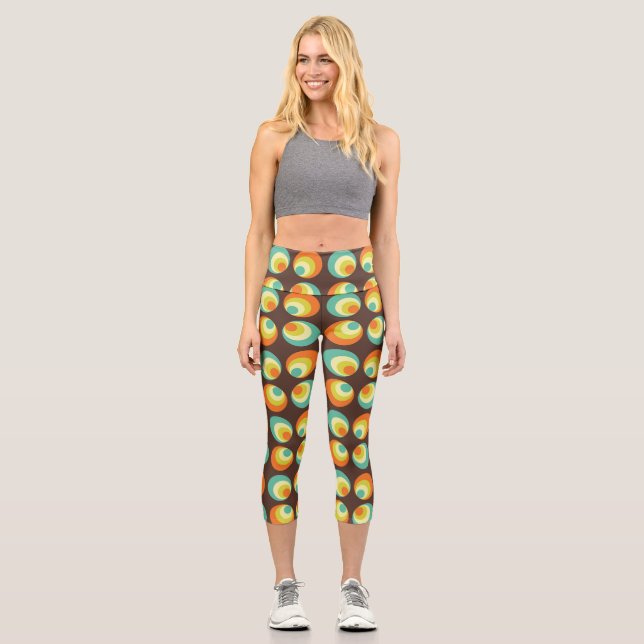 Disco 70s 60s Retro Pop Culture Capri Leggings (Front)
