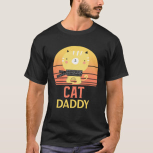 Distressed Cat Daddy Vintage Eighties Style Ca Ret T-Shirt
