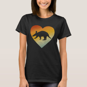 Distressed Heart Retro Style Men Women Aardvark T-Shirt