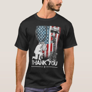 Distressed Memorial Day  Flag Military Boots Dog T T-Shirt