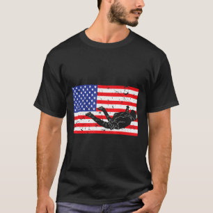 Distressed Skydiving Usa American Flag Vintage Sky T-Shirt