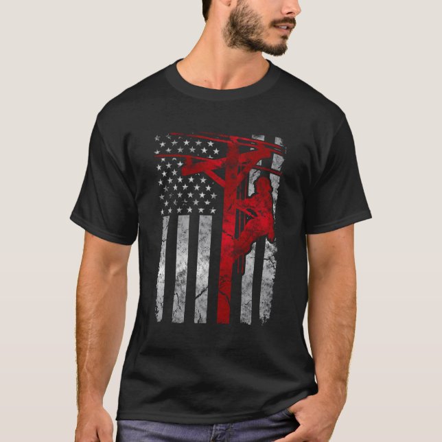 Distressed Usa Patriotic Thin Red Line Lineman Ame T-Shirt (Front)