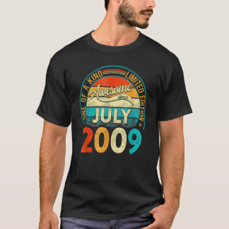 Distressed Vintage Awesome Since July 2009 14 Year T-Shirt