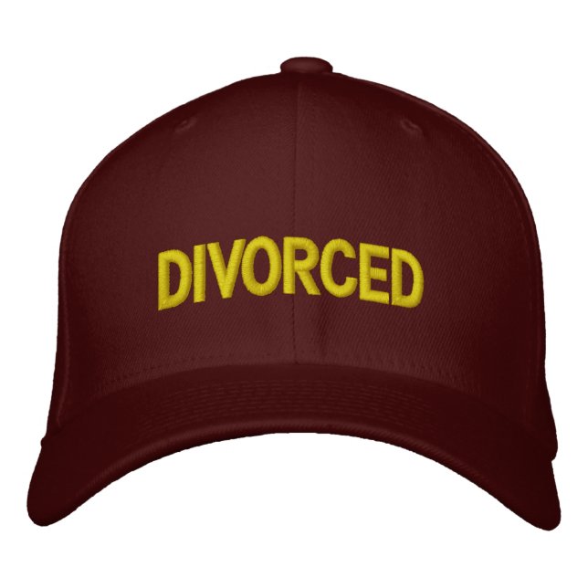 DIVORCED EMBROIDERED HAT (Front)