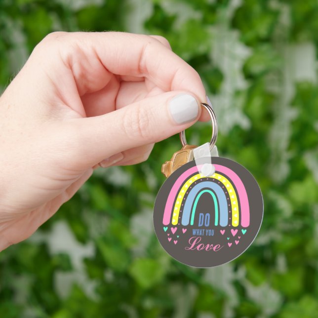 "DO WHAT YOU LOVE"QUOTE RETRO BOHO RAINBOW ROUND  KEYCHAIN (Hand)