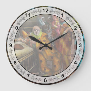 Doctor - Fear of clowns 1923 Large Clock