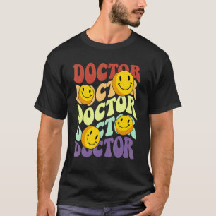 doctor retro smile face Medical Student vintage wo T-Shirt