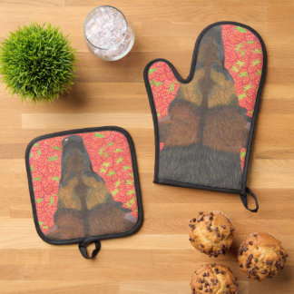 Dog and strawberry  oven mitt & pot holder set