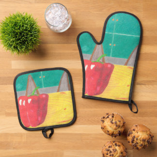 Dog ears and pepper oven mitt & pot holder set