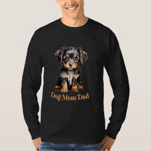 Dog MomDad. Fur, Love, and Unlimited Snuggles. t-s T-Shirt