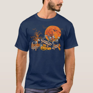 Dog Skeleton Skateboards Funny Halloween T-Shirt