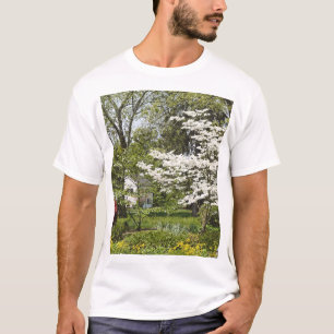 Dogwood in Front of White House T-Shirt