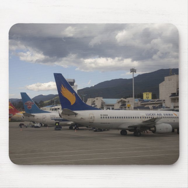 Domestic Chinese jet airliners lined up at Mouse Pad (Front)