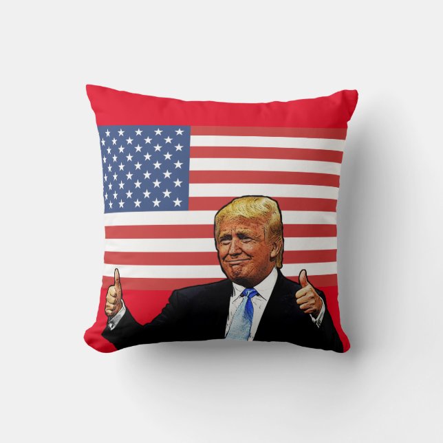 DONALD TRUMP ÉTOUCHE LES COUSSINS PATRIOTIQUES (Recto)