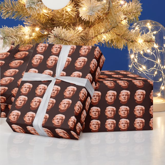 DONALD TRUMP FUNNY CHRISTMAS WRAPPING PAPER (Holidays)