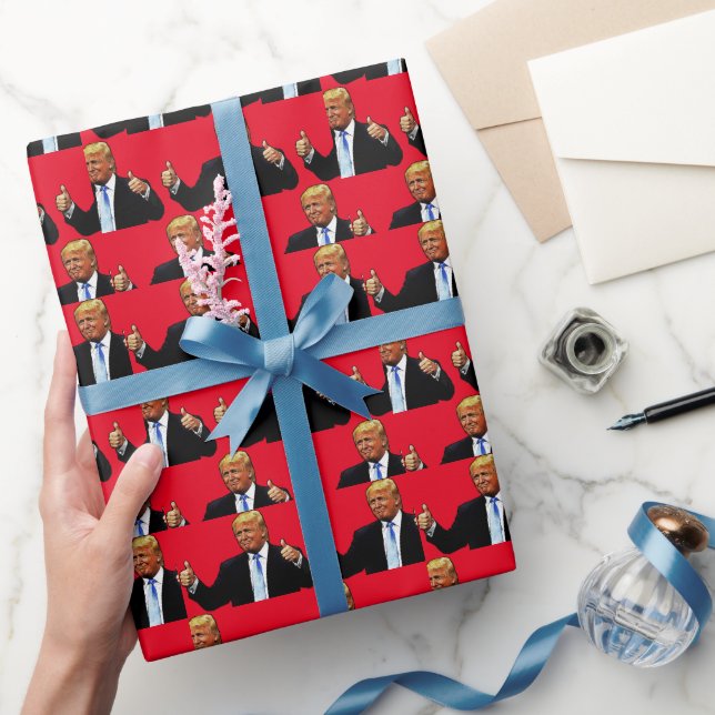 DONALD TRUMP THUMBS UP CHRISTMAS WRAPPING PAPER (Gifting)