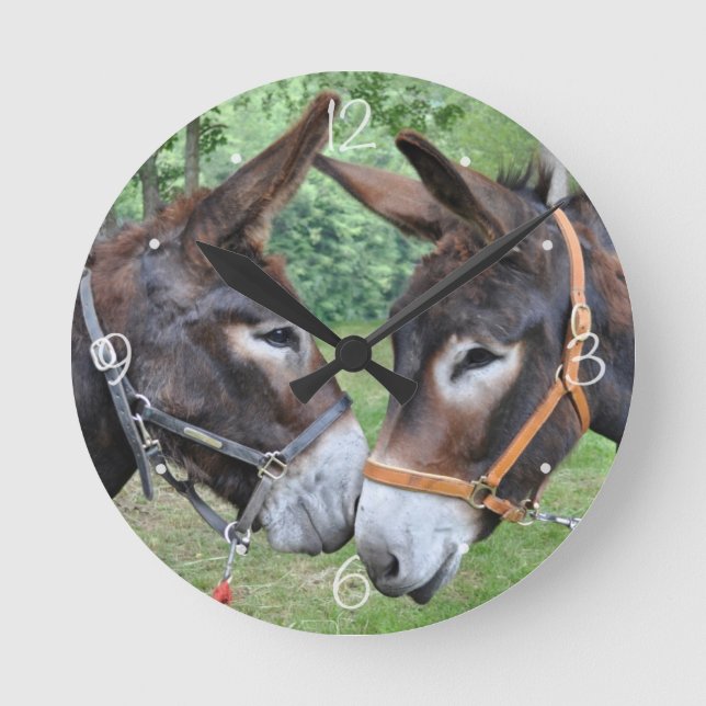 Donkey friends round clock (Front)