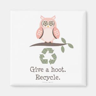 Donner Un Aimant De Recyclage À Chaud