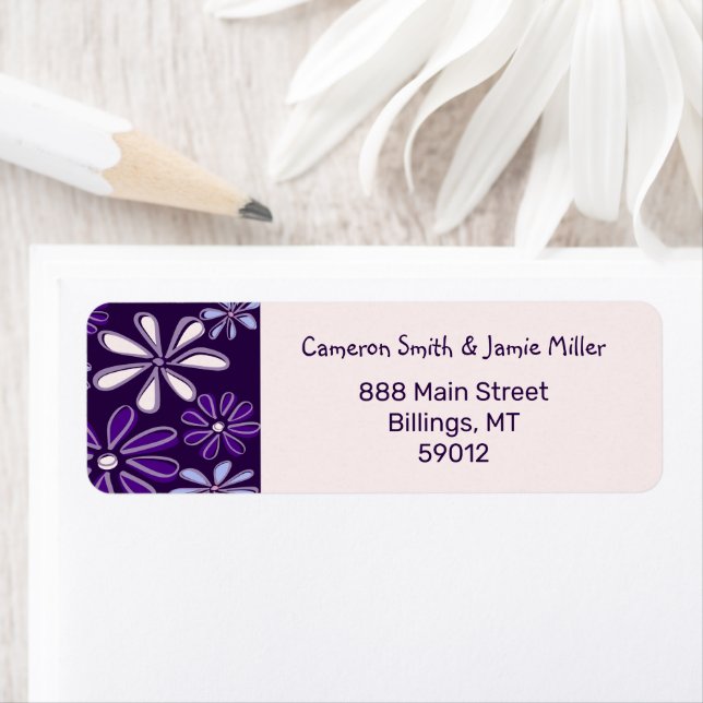 Doodle Floral Violet moderne Adresse de retour (En situation)