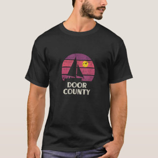Door County WI Sailing Retro 70s Vintage Sunset Sa T-Shirt